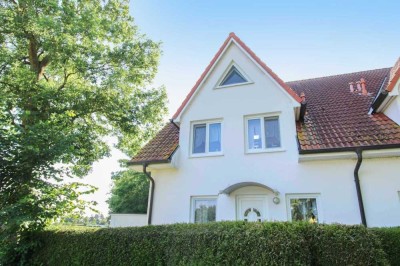 Großzügige Maisonette-Wohnung mit Balkon, Garage und Blick auf den Bodden – Wohnen der Extraklasse!