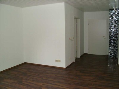 +++ Sehr schöne, sonnige Single-Wohnung +++ 2-Zimmer +++ Hechingen +++ ab 1.5.2025