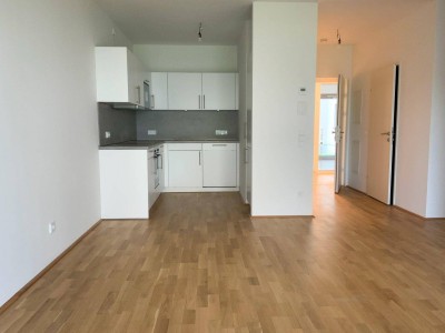 AB SOFORT BEZUGSBEREIT! Traumhafte Wohnung mit Eigengarten &amp; neuer Einbauküche!