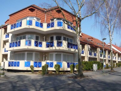 Lichtdurchflutete 2,5 Zimmer + Balkon -Repräsentativ Anlage -Zentral -U35 + A40 mit angrenzend Park