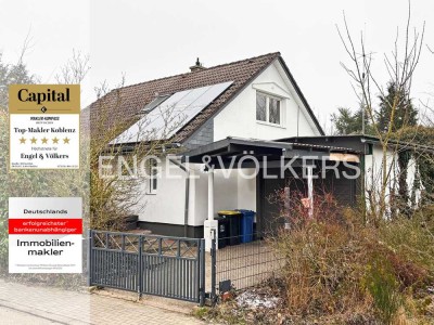 Einfamilienhaus mit Photovoltaik, Klimaanlage, Garten und Pool bei Kastellaun