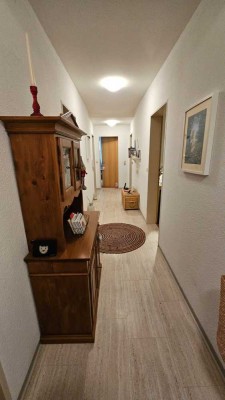 sehr zentrale 3-Zimmer Erdgeschosswohnung mit Balkon in Staufen