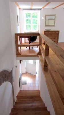 Besondere 2-Zimmer Maisonette-Wohnung mit Terrasse bei Trier
