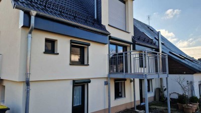 Erstbezug nach Sanierung – Stilvolle 3,5-Zimmer-Wohnung mit Balkon im Herzen von Hünsborn