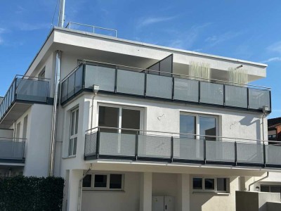 Exklusive 2-Raum-DG-Wohnung mit gehobener Innenausstattung mit Einbauküche in Neufahrn bei Freising