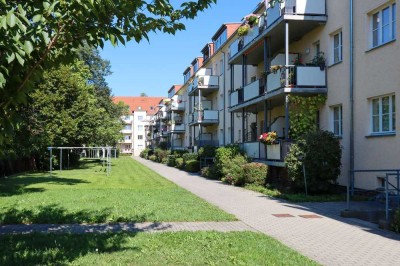 +++ Bezugsfreie 3-Raum-Maisonette-Wohnung mit Balkon in den idyllischen Seidnitzer Gärten +++