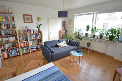 Gepflegte 2-Zimmer-Wohnung mit Einbauküche direkt in der City sucht freundliche:n Nachmieter:in