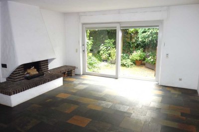 ZWEIFAMILIEN-REIHENMITTELHAUS IN WERSTEN RUHIGE WOHNLAGE 5 1/2 ZI./ 156QM TG-EINSTELLPL. KAMIN SAUNA