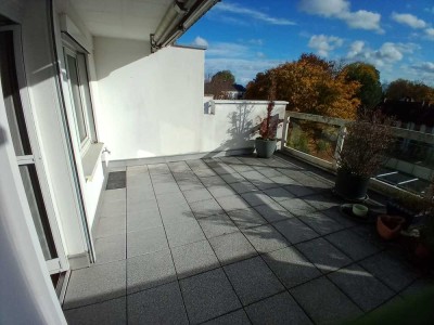 Zentral und ruhig gelegene 4,5-Zimmer Maisonette-Wohnung mit schöner Dachterasse in Friedberg/Hessen