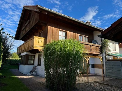 Preiswerte, gepflegte 5,5-Zimmer-Doppelhaushälfte mit geh. Innenausstattung und EBK