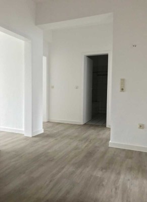 4 Zi.-Wohnung 94m² + Südbalkon || RE-Stadtmitte