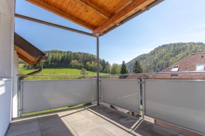 !! Aktion !! 3 Monate mietzinsfrei wohnen - moderne 4 Zimmer Dachgeschosswohnung in Loich