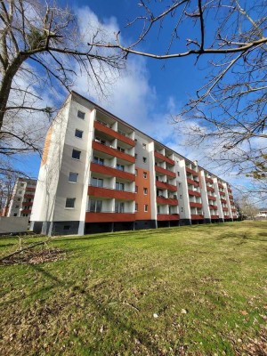 Ab 01.10.2024 - IDEAL FÜR STUDENTEN - 2-RW - Balkon - Bad mit Wanne - Aufzug - PKW-Stellplatz