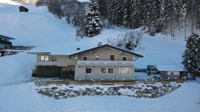 FREISTEHENDES HAUS IN HOLLERSBACH IN SPEKTAKULÄRER AUSSICHTSLAGE MIT OPTIONAL VERMIETBARER EINLIEGERWOHNUNG