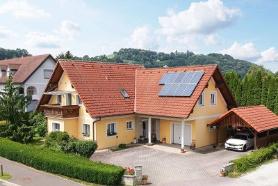 Nähe Therme Loipersdorf: Schönes, geräumiges Wohnhaus mit sonnigem Garten