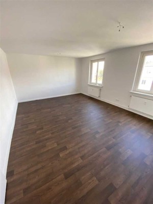 neue Einbauküche in 2 Zimmer Dachgeschoß sucht neue Mieter