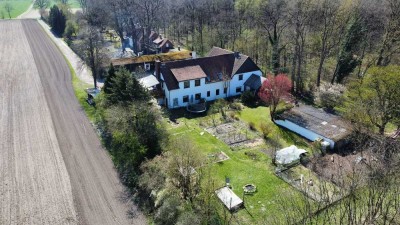 Aussiedlerhof am Waldrand, viele Möglichkeiten!