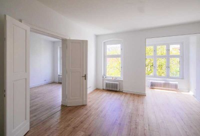 Friedenau: sanierte 3-Zi-Altbau-Wohnung mit Wintergarten