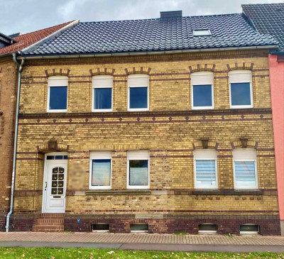 Charmantes Zweifamilienhaus mit Ausbaupotenzial-für Familien, Mehrgenerationenwohnen oder Vermietung