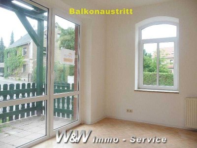 sehr schöne 2 Zimmer Wohnung mit Balkon in Planitz