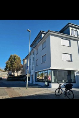 Exklusive 3-Zimmer Dachgeschosswohnung mit Balkon in der Innenstadt