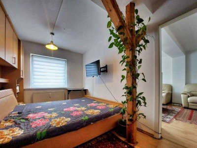 Großzügige 4-ZI-Dachgeschosswohnung in zentraler Lage - Ideal für Eigennutzerr oder Kapitalanleger