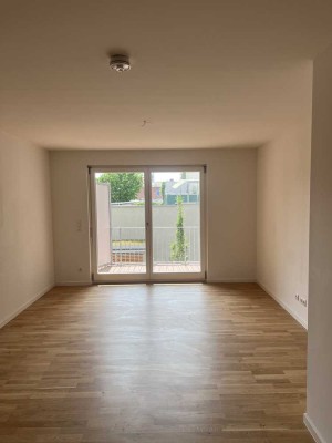 2 Zimmer Wohnung mit großem Balkon in attraktiver Lage!
