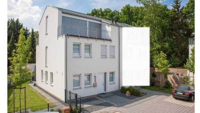 Attraktive 5-Zimmer-DHH mit luxuriöser Innenausstattung in Hannover Isernhagen-Süd