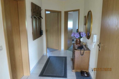 Hübsche 3-Zi-Wohnung mit Sonnenbalkon und Garage in Runkel-Schadeck