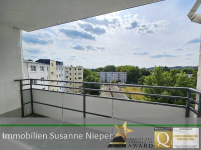 Nicht ganz ohne Makel, dafür günstiger – fantastischer Ausblick mit Aufzug und Loggia – Wuppertal