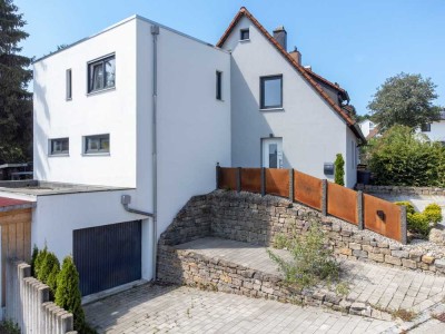 Familienhaus mit modernem Anbau von 2017