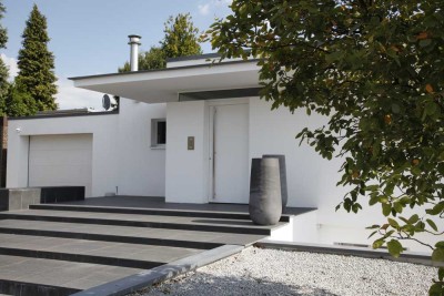 Urlaubsgefühle in klassisch moderner Villa mit Pool & Wellness