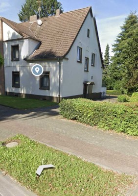 Großzügiges & Saniertes Einfamilienhaus mit Tiefgarage in Baesweiler