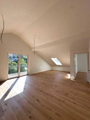 Neubauwohnung: Exklusive 3-Zimmerwohnung mit Einbauküche und Balkon am Killesberg