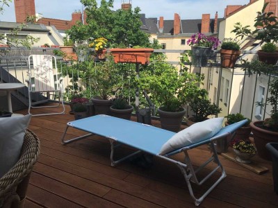Schöne, helle 3-Zimmer-Dachgeschosswohnung mit 2 Terrassen und EBK