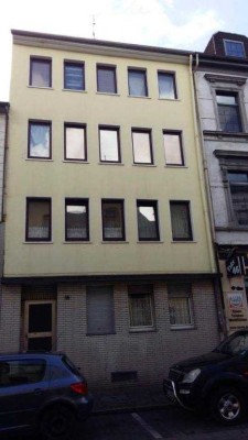 Gemütliche DG-Wohnung, günstig und zentral ab 15.08.2025