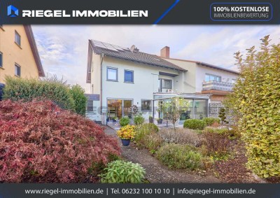 Sie hier? Wir auch! Top gepflegte DHH mit Wintergarten, Photovoltaik-Anlage und mediterranem Garten