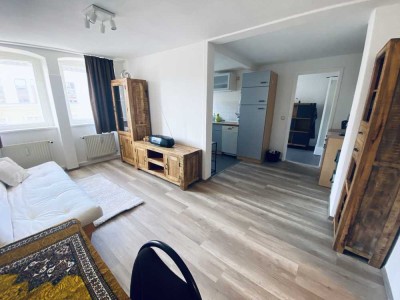 Vollmöblierte, zentrale Wohnung auf dem Brühl Boulevard