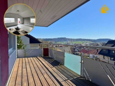 Energieeffizientes Wohnen mit Weitblick – 2-Fam.-Haus in Toplage mit Garten & 3 Garagen