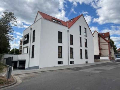 NEUBAU: Moderne und lichtdurchflutete 3-Zimmer-Wohnung mit Balkon