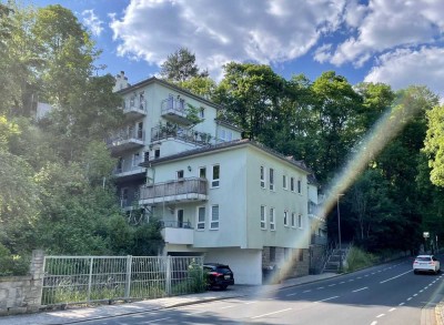 3-Raum-Wohnung mit 2 Balkonen und Tiefgarage