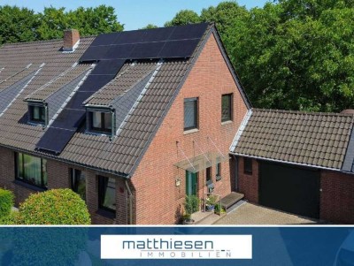 1-2 Familienhaus mit Schwimmbad und Doppelgarage in bevorzugter Lage von Krefeld-Hüls