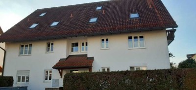 Schöne 3 Zi. DG-Wohnung bei Olching, fußläufig S3