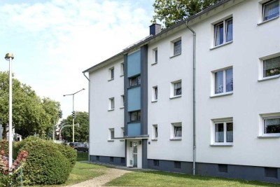 Demnächst für Sie eine gut geschnittene Bezugsfertige 2,5 Zimmer Wohnung mit Balkon