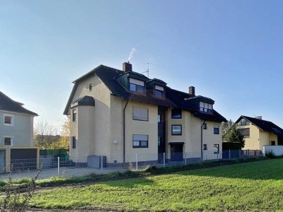 FÜRTH-STADELN: GROSSZÜGIGE 3-ZI-DG-ETW MIT KACHELOFEN, WINTERGARTEN, DACHLOGGIA UND EINZELGARAGE