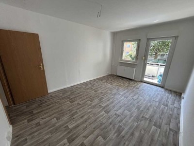Nicht lange überlegen! 2-Zimmer im Erdgeschoss mit Balkon!