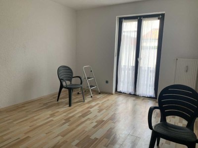 geräumiges 1-Zimmer Apartment in schönem Wohnviertel / Trudering
