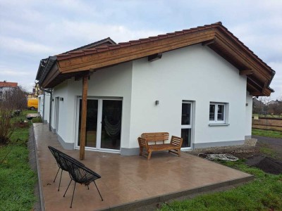 Bungalowanbau Baujahr 2024 Energieeffizienzklasse A zu vermieten