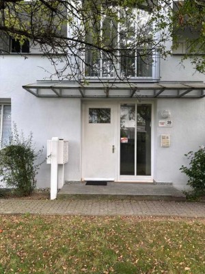 Lichtdurchflutete 4 ZKB Dachgeschoßwohnung mit 2 Balkonen in zentraler Lage