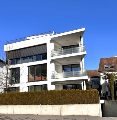 4,5-Zimmer-Wohnung im Architektenhaus mit Seeblick und EBK in Friedrichshafen